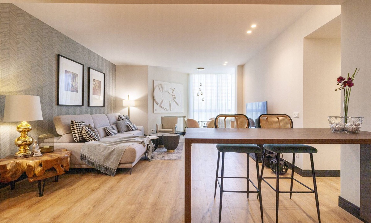 Castillejos Apartment | Housing Castellana I by Sharing Co