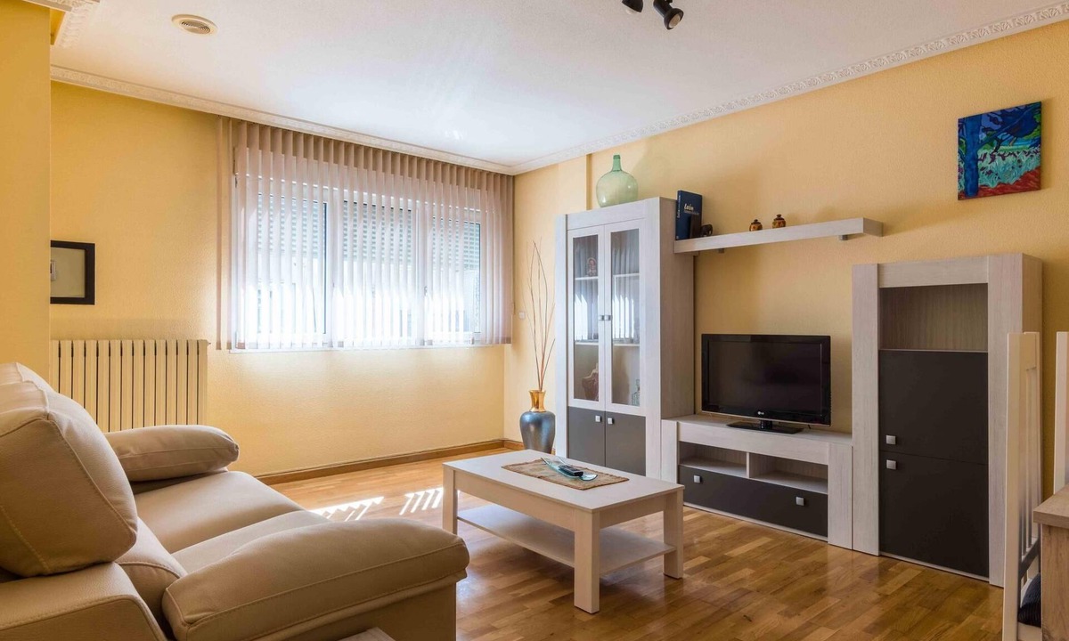 Leon City Centre Apartment | Housingleon- City centre with moto and bikes garage