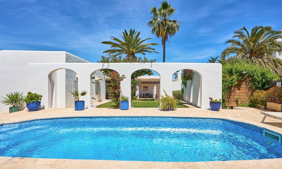 Cala d'Or House | Ibicenco-style villa with private pool near the marina