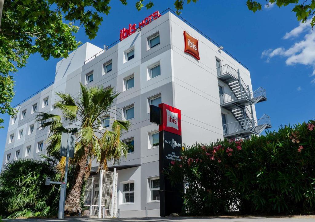 Castelldefels Hotel | Ibis Barcelona Castelldefels