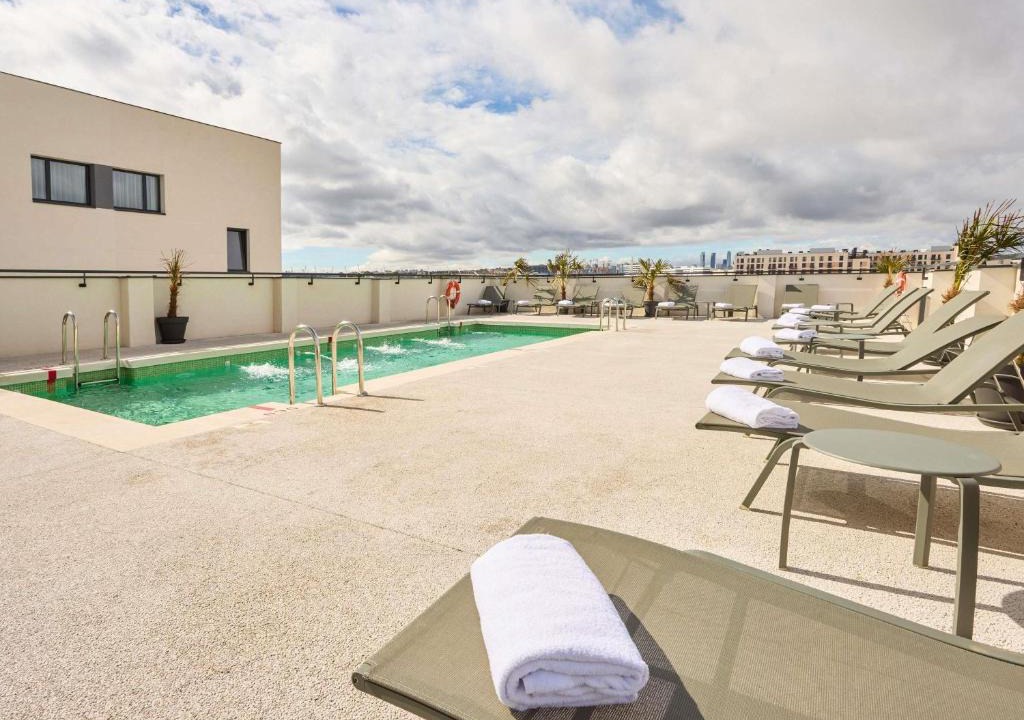 Hortaleza Hotel | Ibis Styles Madrid Airport Valdebebas