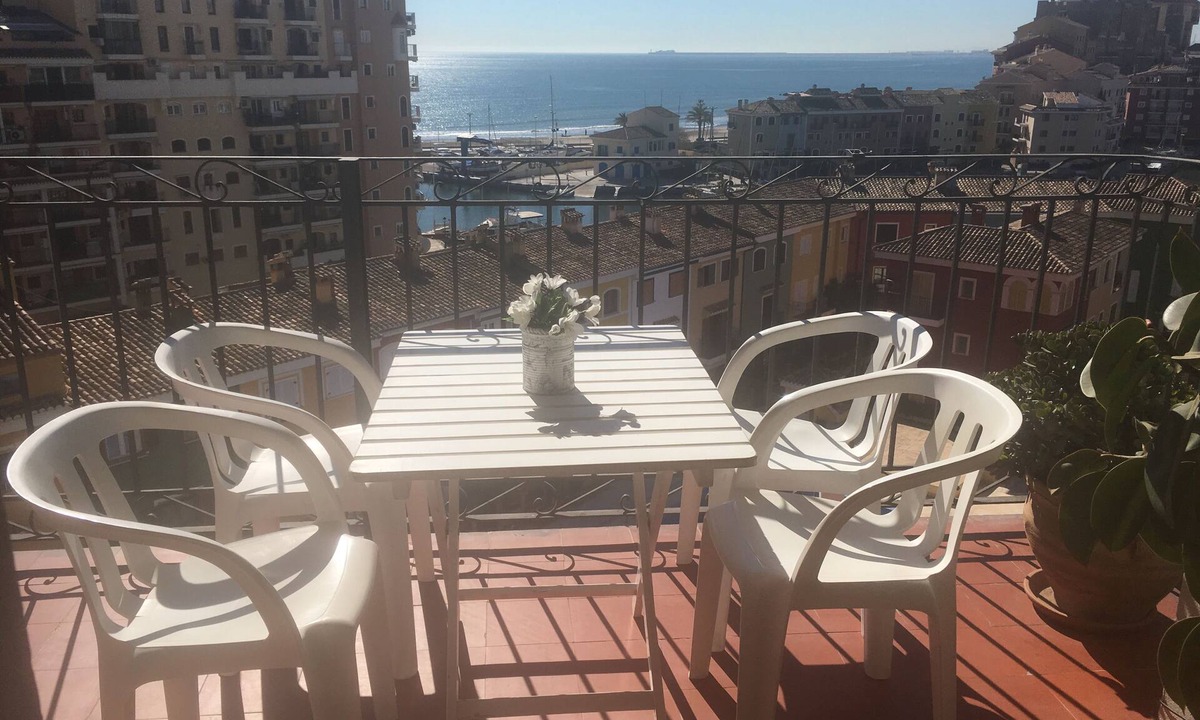 Port Saplaya Apartment | Ideal for working and living in front of the sea all year round.