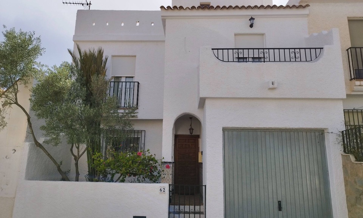 Nijar House | Ideal house for couples and families
