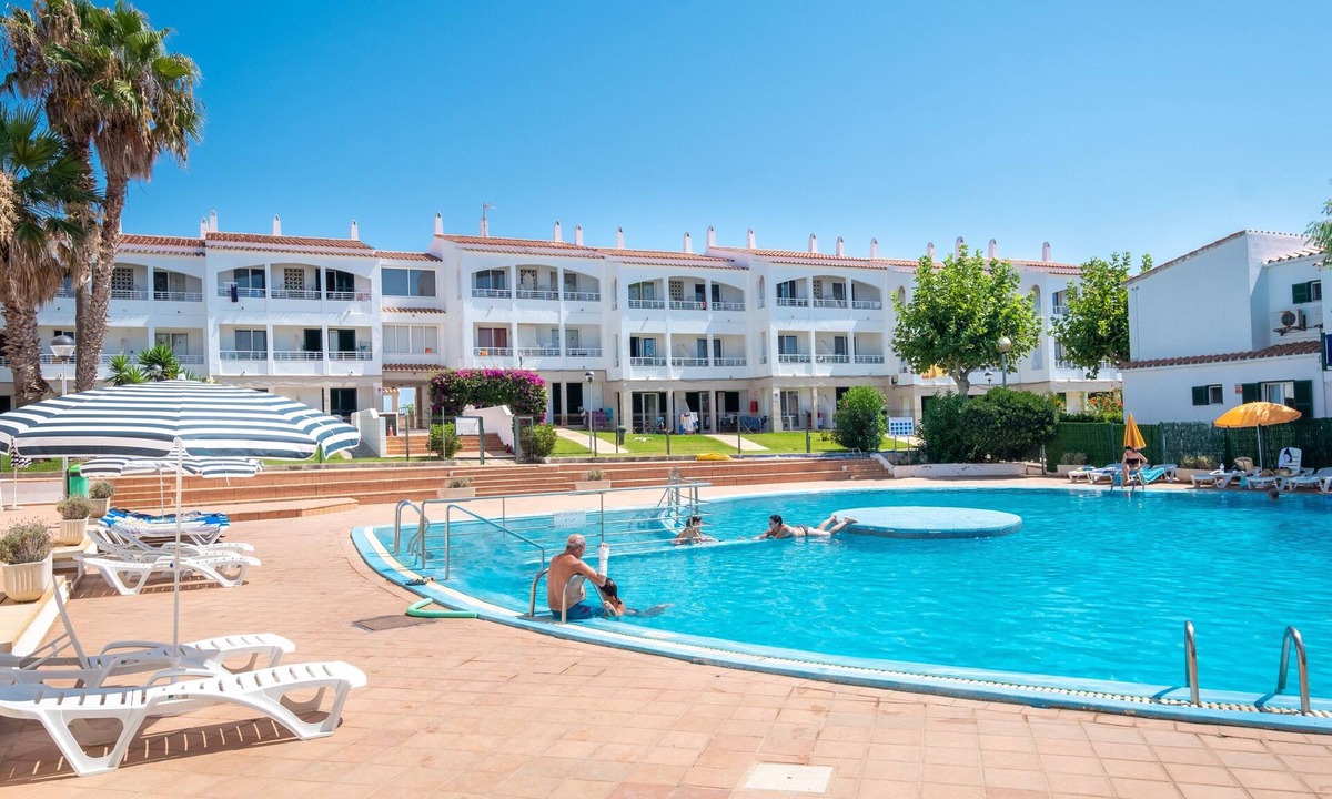 Cala en Blanes Apartment | In a well-kept holiday resort with communal pools - Apartment Cala Piques
