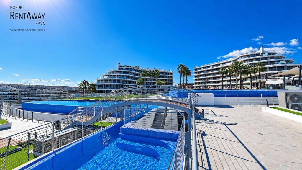 Els Arenals del Sol Apartment | Infinity View Penthouses by NRAS