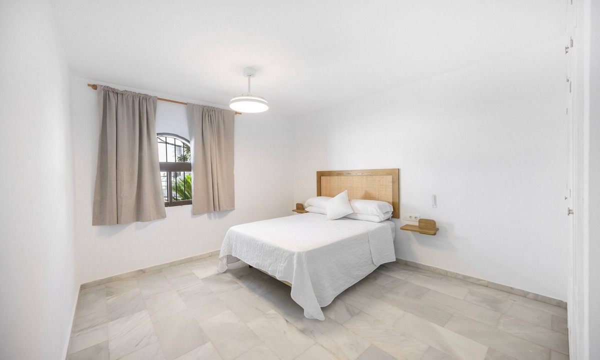 Chipiona Apartment | Isla Verde 5: Coastal Escape at a Tranquil Cadiz Villa