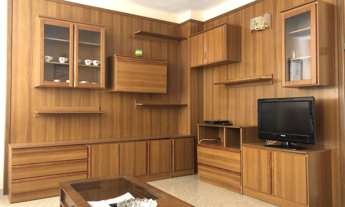 Argamasilla de Alba Condo | It is a floor of 80 m2. surface, on a second floor. Without elevator.