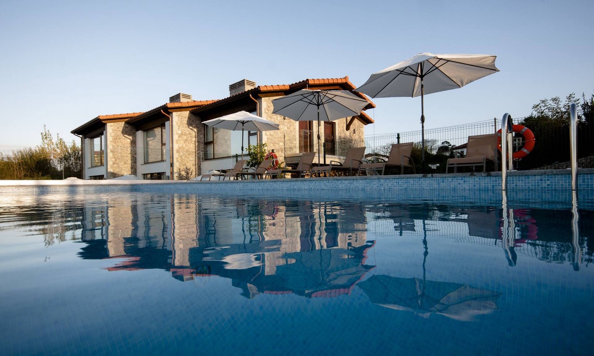 Garana Apartment | Jesters of Pria Rural Apartments. Fit 2. Pool and sea views.