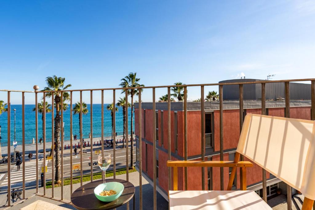 Barceloneta Apartment | Kronos on the beach Suite 4