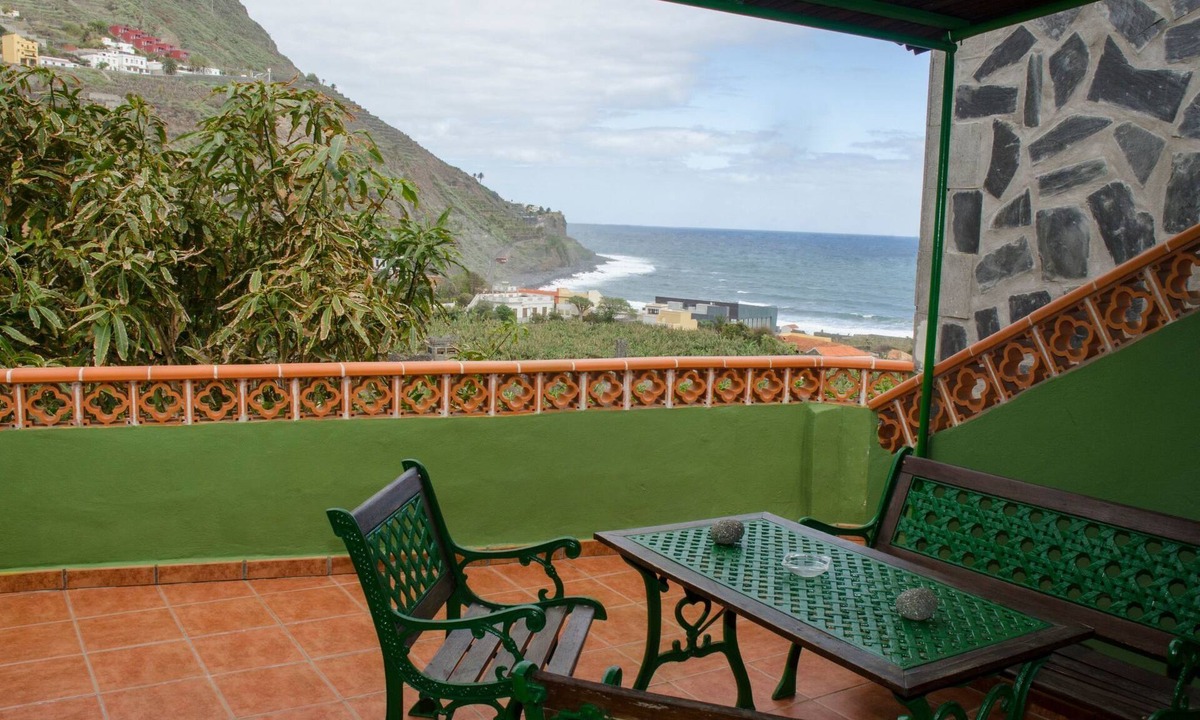 Hermigua House | Ländliches Haus mit herrlichem Blick auf das Meer und das Tal. by Interhome