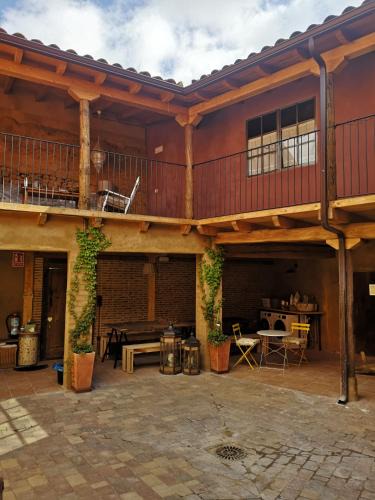 Villares de Orbigo Hostel | L' Abilleiru Albergue Rural