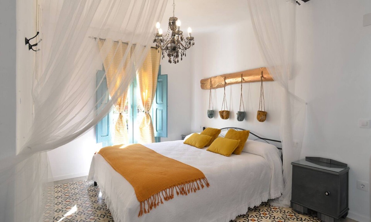 Nuevalos Villa | La Boutique Espacio Rural (Rural, Gastronomic, Playful Experiences, etc .)