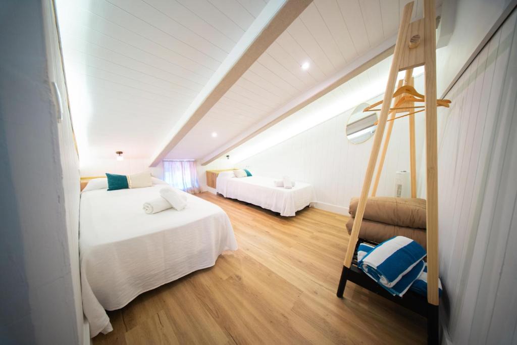 Cruz de Tejeda Hotel | La Buhardilla del Refugio - For hikers, senderistas