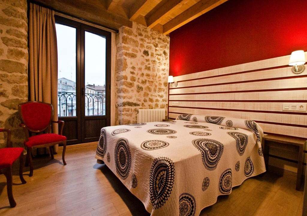 Tardajos Hotel | La Casa de Beli