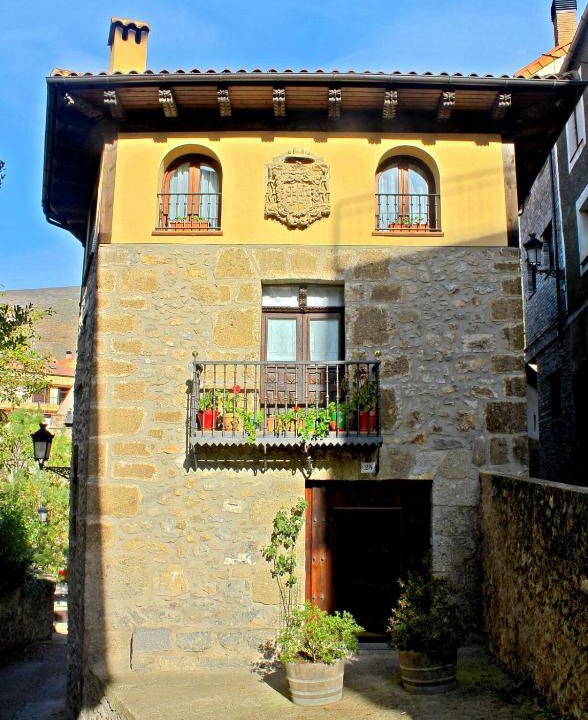 Anguiano Apartment | La Casa del Abad