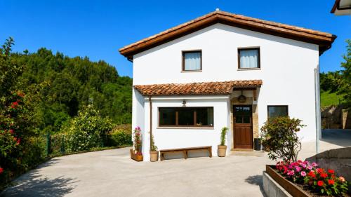 Ribadesella Ski Chalet | La Casina de San Pedro Ribadesella