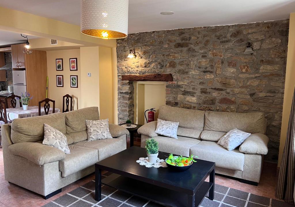 Cremenes House | La Casina Del Rio