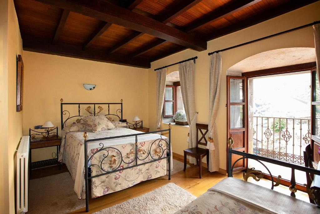 Lombrana House | La Casona de Lombraña, en Polaciones (Saja-Nansa)
