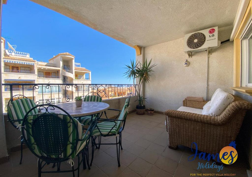 Los Altos Apartment | La Ciñuelica, R1 1st Floor Apartment with Comm Pool L106