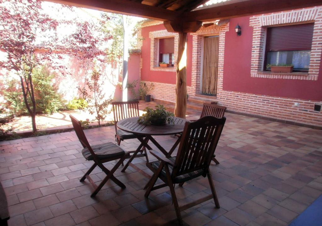 Fresno de Cantespino House | La Cochera de Don Paco