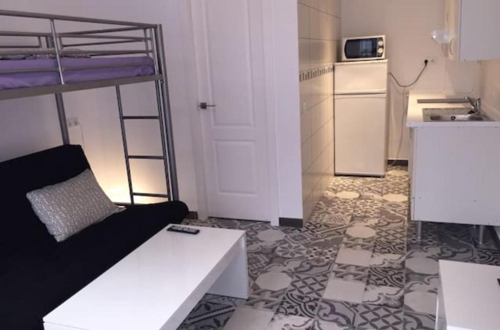 Torremolinos City Centre Apartment | La Nogalera Square