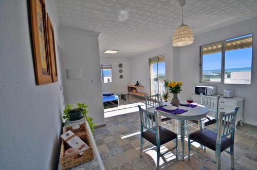 Salobrena Apartment | La Perla del Castillo, Camas King, Terraza, Vistas al Mar