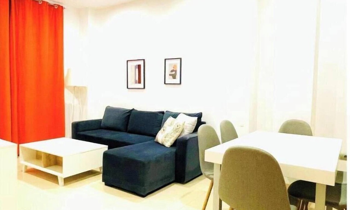 Centro - Sagrario Apartment | La Perla Reyes Catolicos Living: Standard Apartment