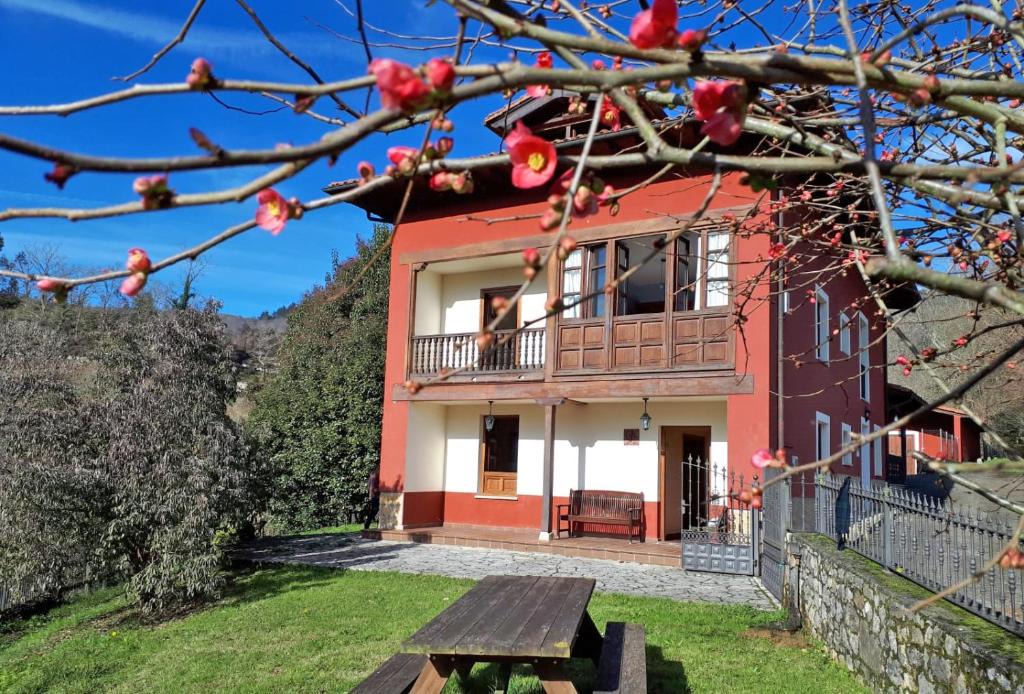 Pilona House | La Riega I