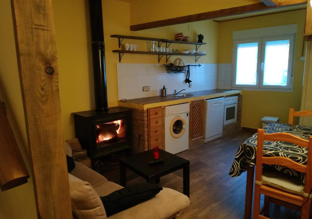 Navacepeda de Tormes Apartment | La Torre