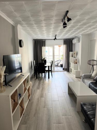 Cruz de Humilladero Apartment | La Unión Home