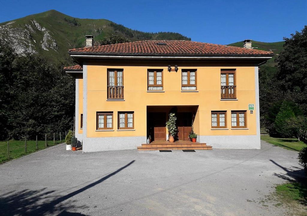 Cano House | La Vega del Sella