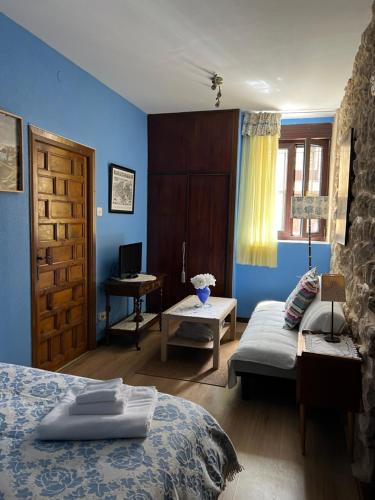 Gumiel de Hizan Apartment | La Venta de Izan
