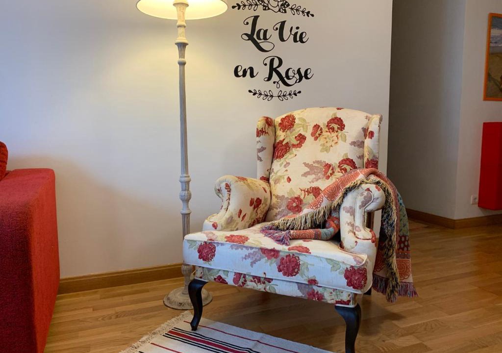 Briviesca Apartment | La Vie en Rose Piso en el centro