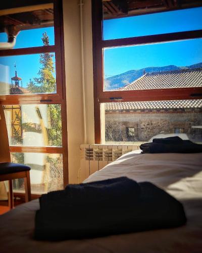 Canales de la Sierra Hostel | La Villa