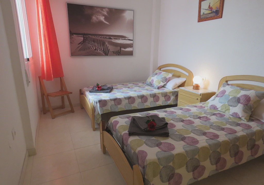 Los Cuarteros Apartment | Large apartment near the beach