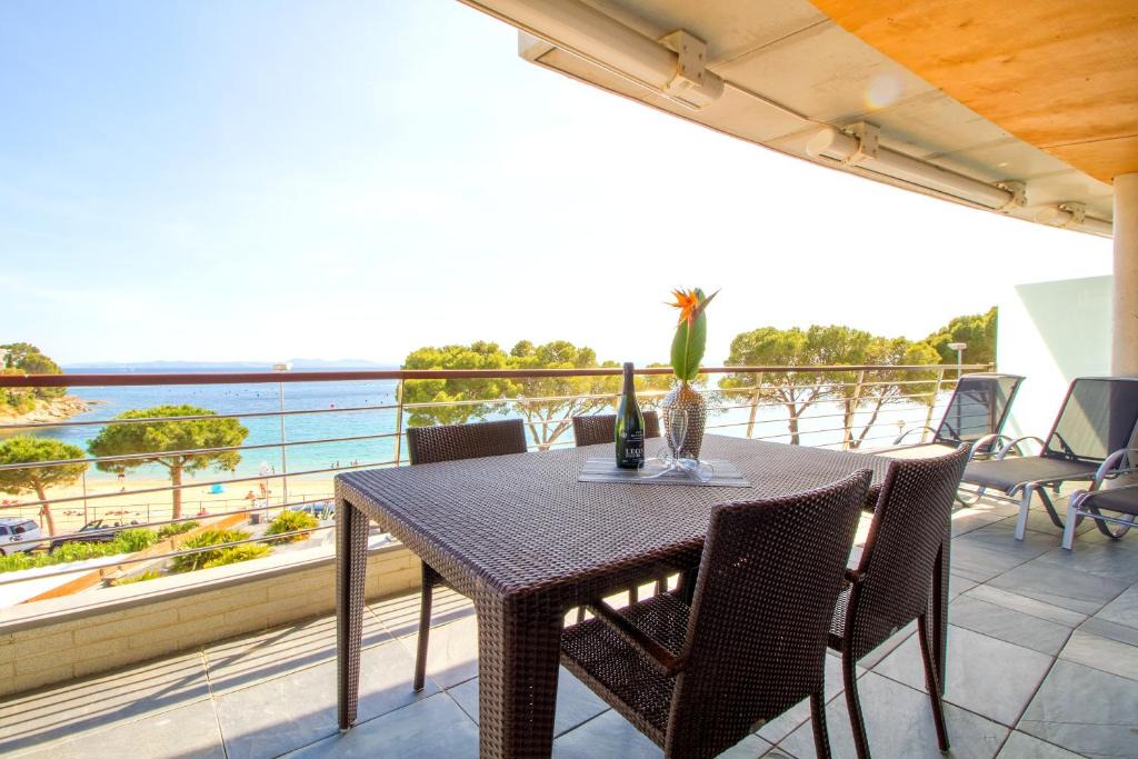 Almadraba-Canyelles Apartment | LEON INMO Apartment Vista al Mar - 10017