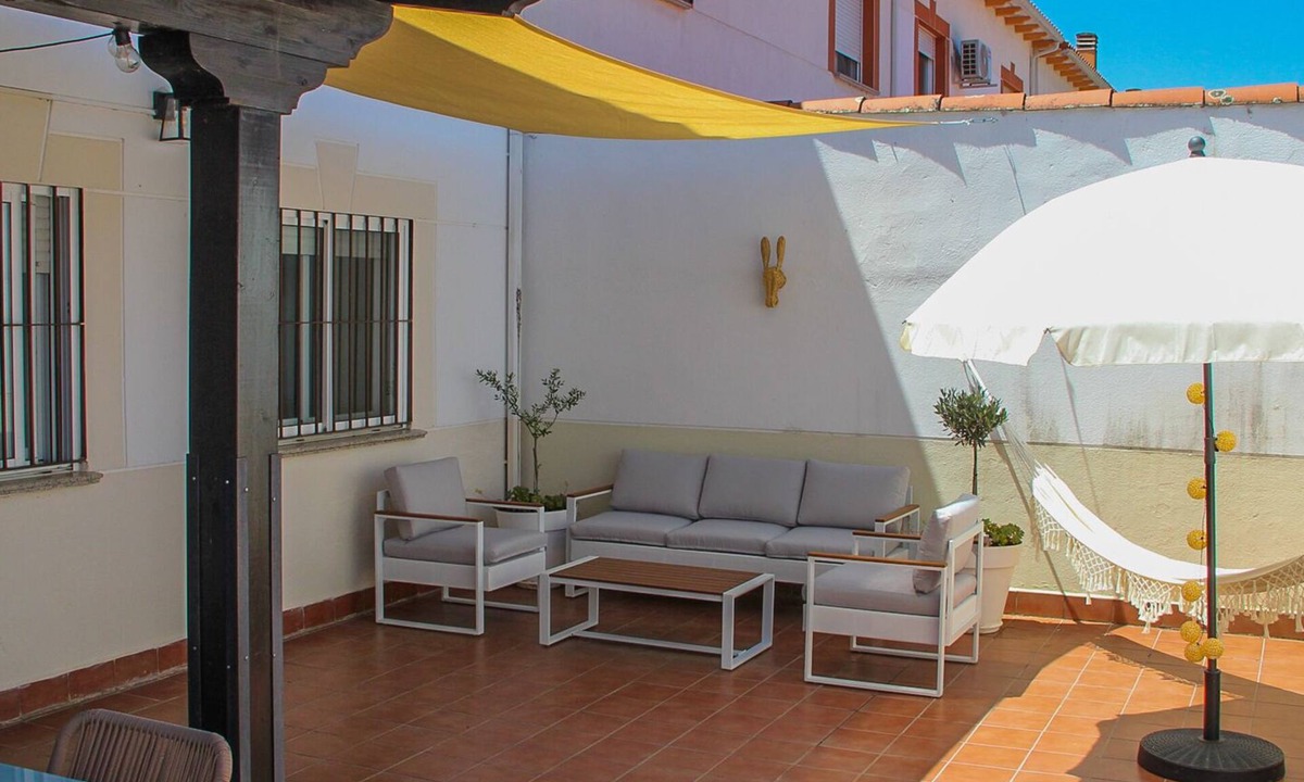 Oliva de Plasencia House | 🔆 Live CASA MAURO. ➡️ Where comfort meets rural tranquility. 🐮