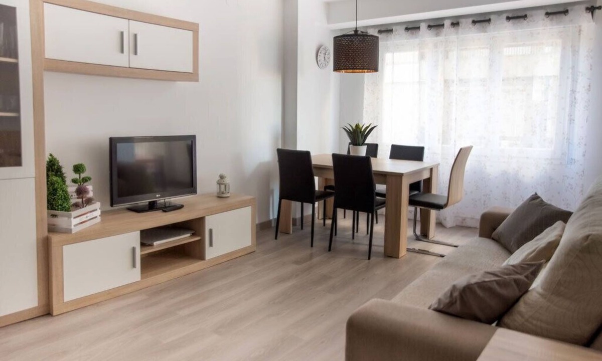 Lloret Town Center Apartment | Lloret: Apartment in the center .Very near the leisure and beach