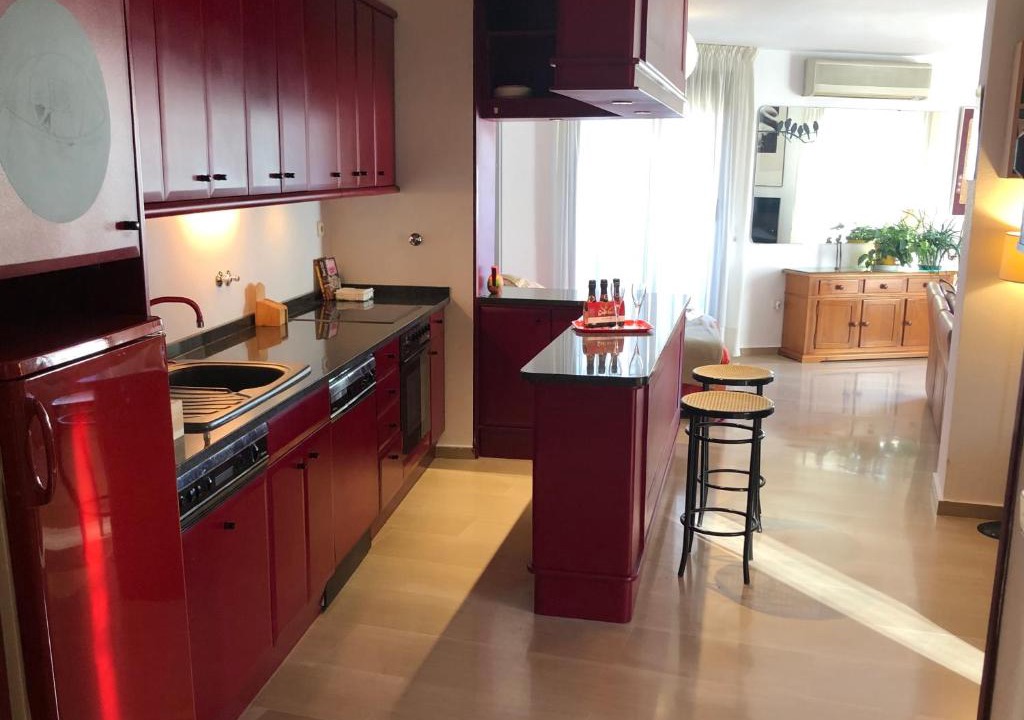 Barrio de Santo Domingo y San Martin Apartment | Loft acogedor con terraza y parking en el centro