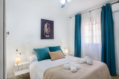 Cruz de Humilladero Apartment | Los Angeles