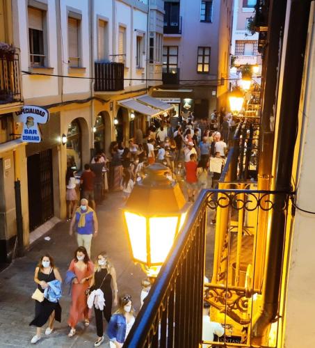 Logrono Historic Centre Apartment | Los Balcones de Laurel