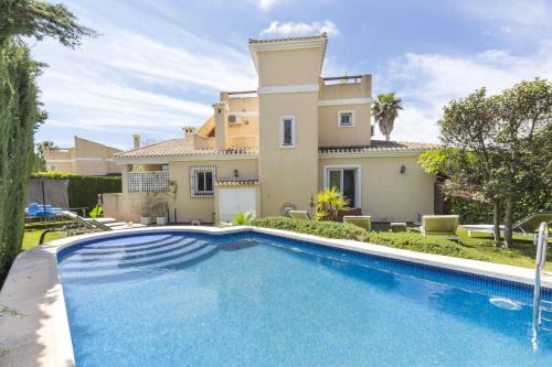 Atamaria Villa | Los Naranjos 7