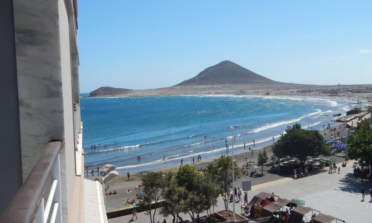 El Medano Apartment | Lovely 2 bedroom apartment, terrace, sea view & wifi, 1 minute walk to the beach