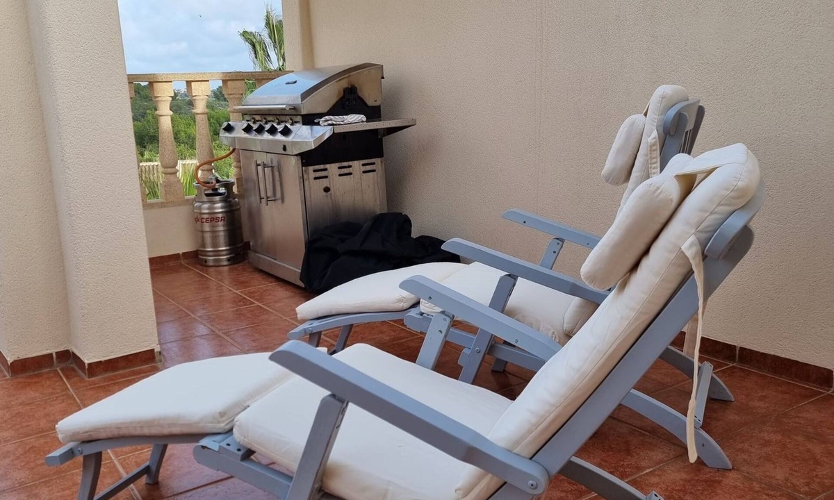 Orihuela Costa Apartment | Lovely large penthouse apartment by golf and beach.