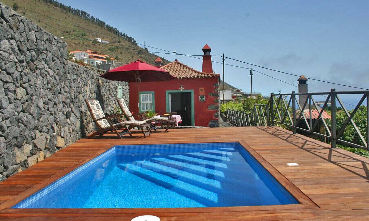 Las Indias Cottage | LP1084 Holiday cottage with private pool in Fuencaliente