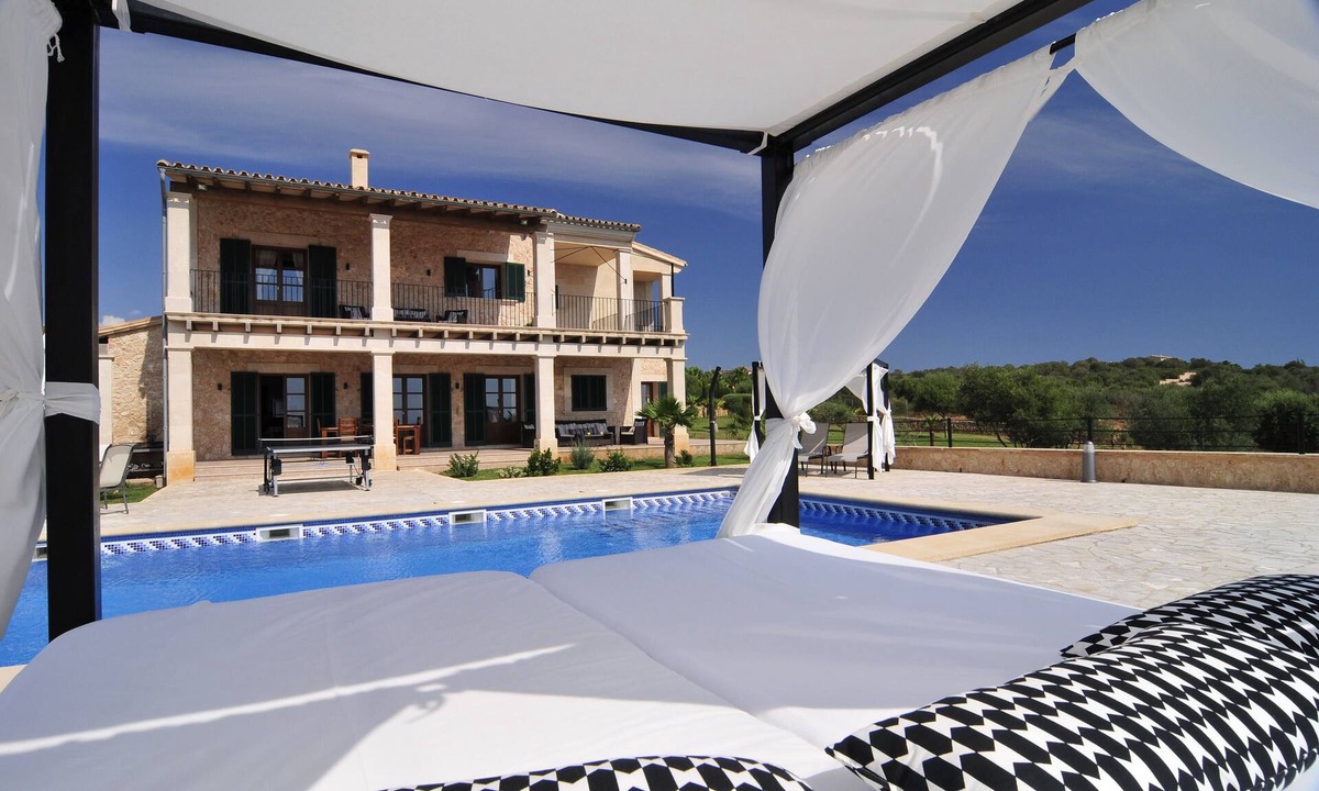 Son Gual Villa | Luxurious Villa with pool, BBQ, swings, tennis court, Volleyball court, Gym