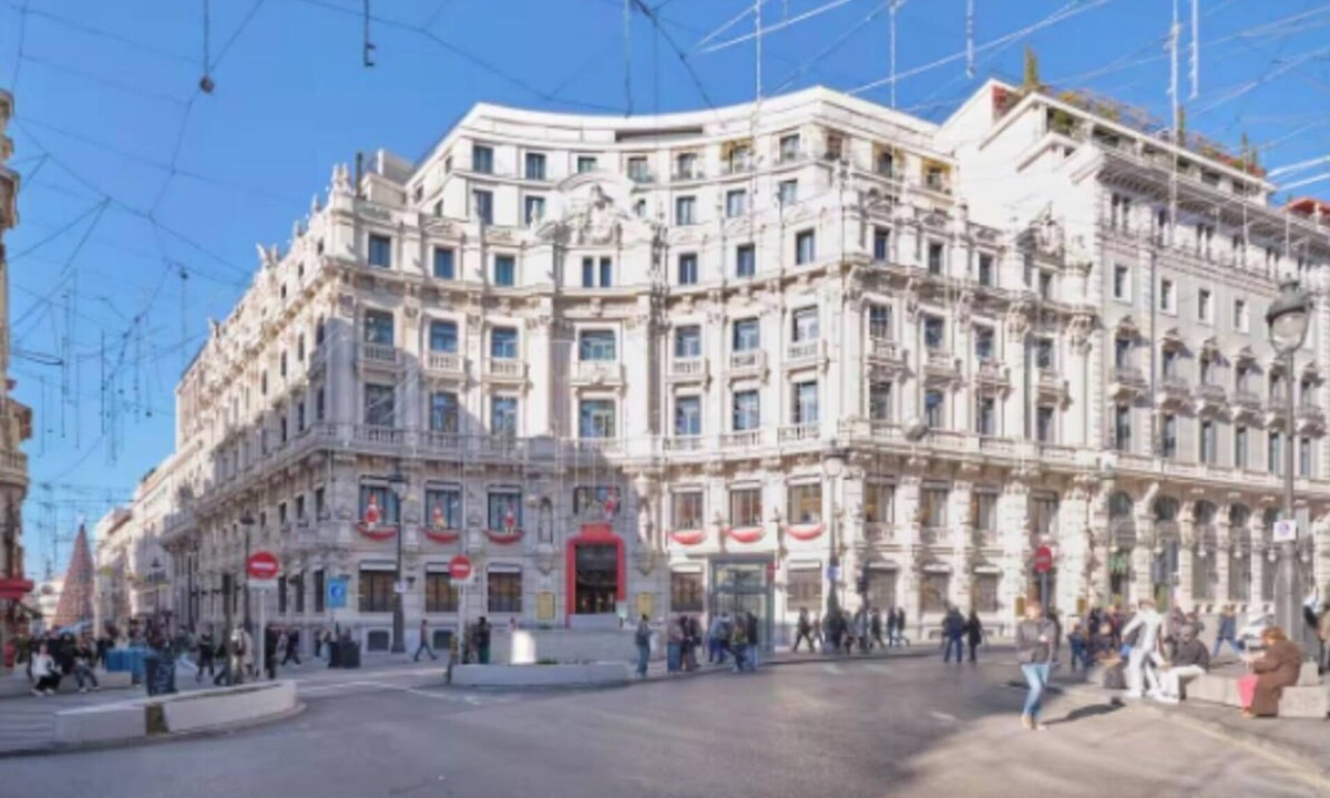 Centro Apartment | Luxury 3-Bedroom Apartment Steps from Four Seasons Madrid & Puerta del Sol