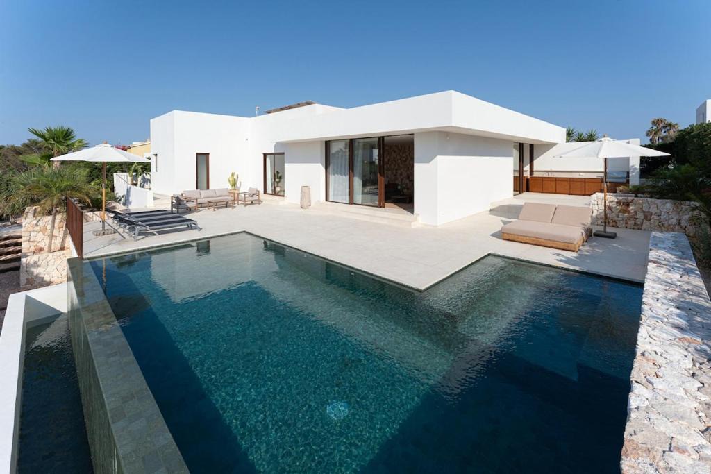 Cala en Forcat Villa | Luxury villa with pool and private beach access