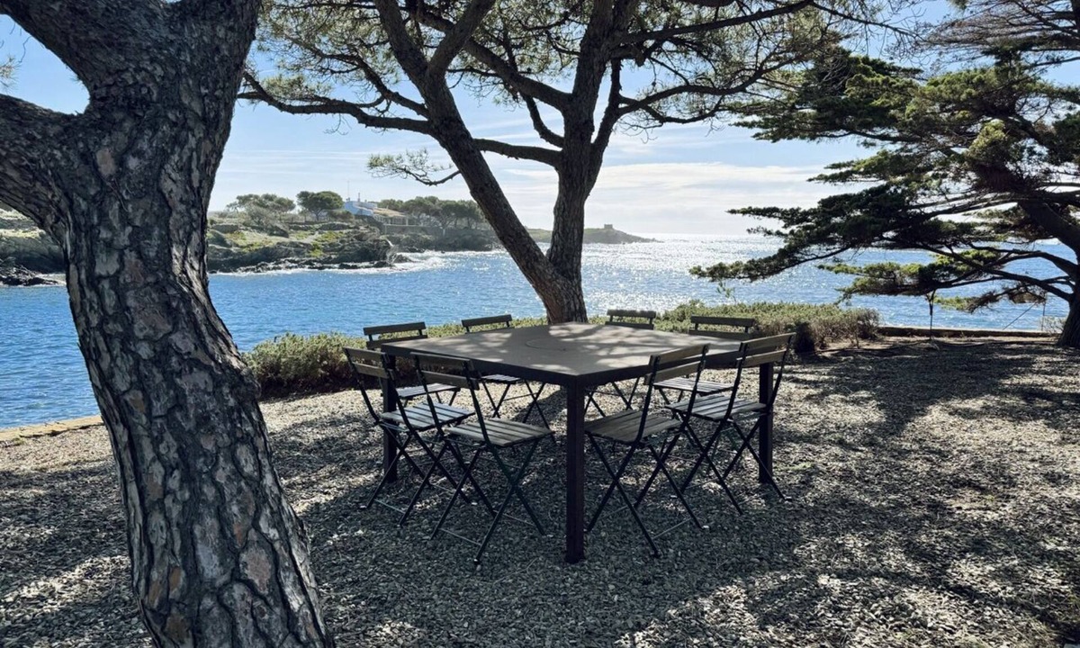 Cadaques Villa | Luxury villa with views of Cadaqués Bay and direct access to the sea.