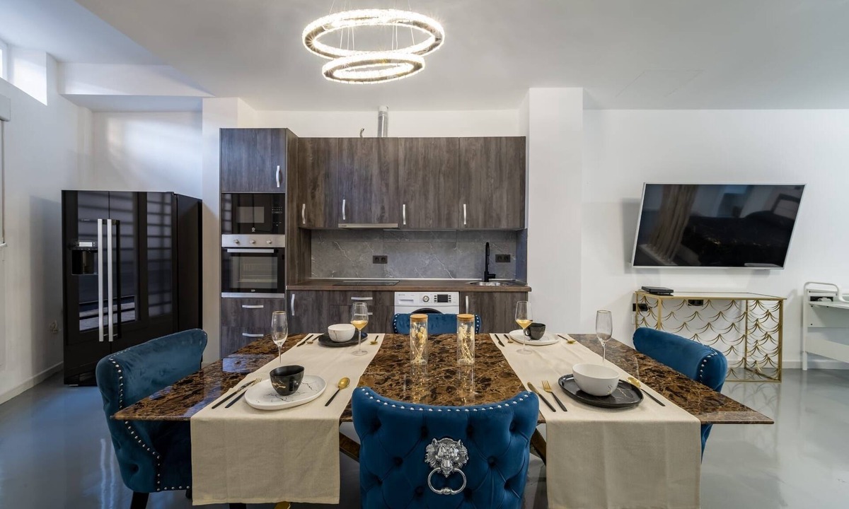 R.E.N.F.E. Apartment | Málaga Downtown Loft